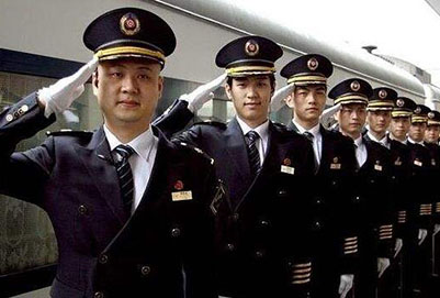 贵阳市轻轨学校轨道交通专业就业前景广阔