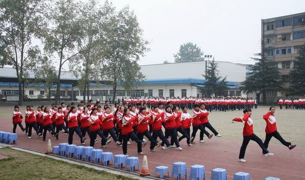 成都市蜀兴职业中学办学的优势是什么_学校在哪里